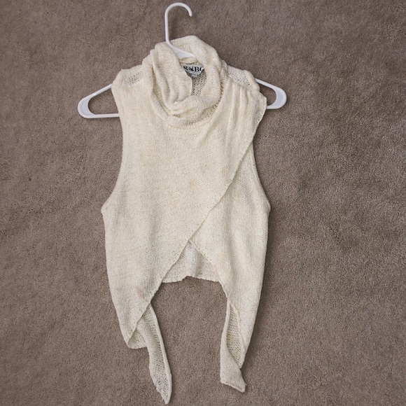 Top - Picture 1 of 2